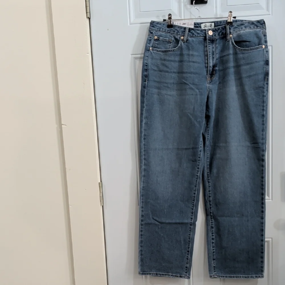 Seven7 Women's Loose Straight High Rise Jean Multiple Sizes